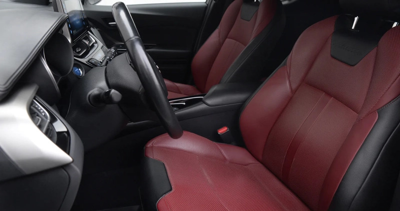Toyota C-HR cena 92999 przebieg: 100000, rok produkcji 2019 z Jarocin małe 781